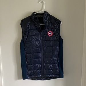 Men’s Canada Goose Lite Down Vest in Navy - Size M